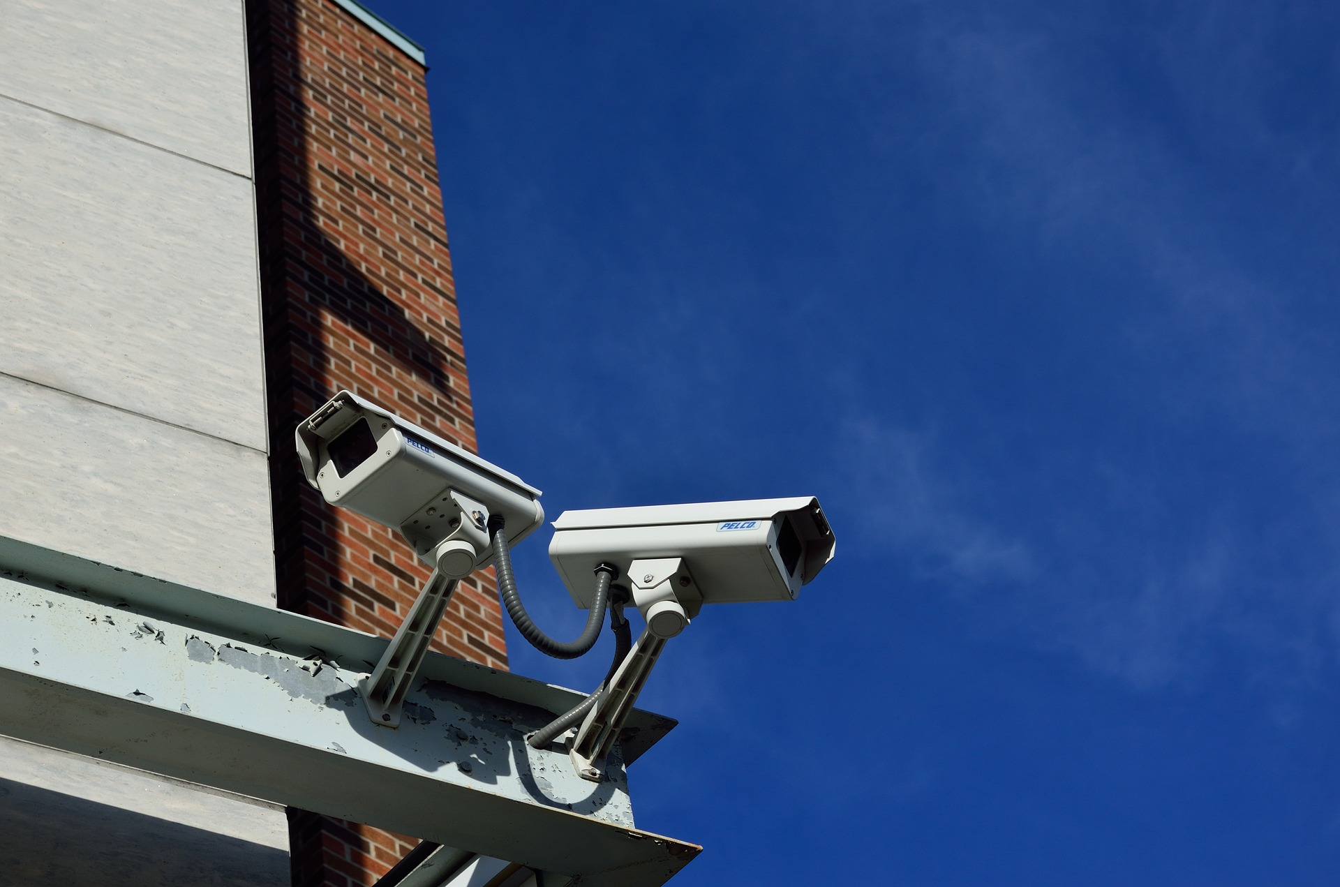 cctv-1144371_1920