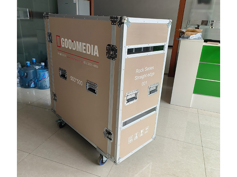 LED显示屏航空箱
