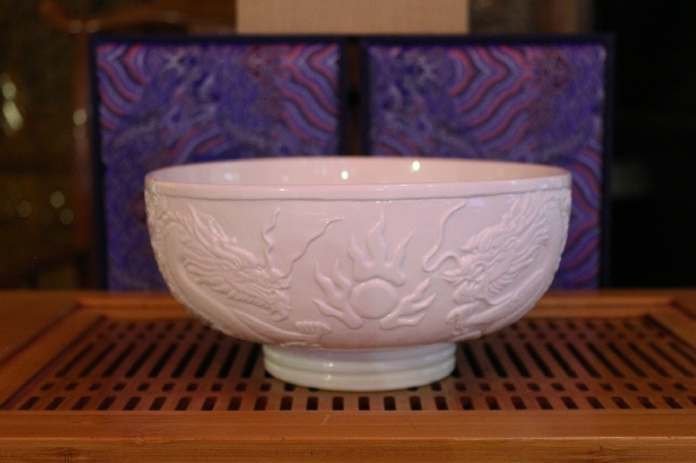 李琰手工雕刻瓷器008