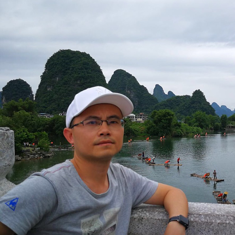 何开发 常务副总（结构高级工程师）